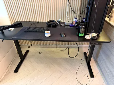 Electric Adjustable Gaming Standing Desk - Black, 140cm x 70cm