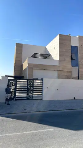 Villa for rent in Al Helio 2, Ajman. 4 master bedrooms, living room, majlis, kitchen, and maid's room.