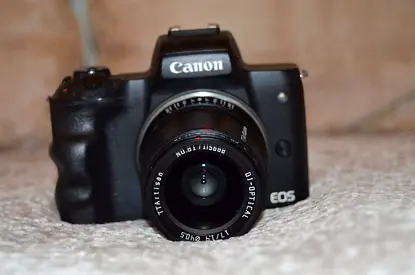 Canon EOS M50 Mark I + TTArtisan 17mm f/1.4 lens