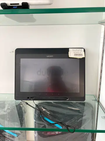 Wacom Cintiq-style Drawing Tablet with Pen - 10 Display (Used)