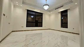 For rent in Al Yasmin, a second-to-last villa with five master bedrooms, a majlis, a living room, a 