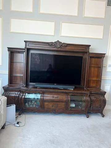 Large Classic Wooden Entertainment Center / TV Cabinet - Solid Look