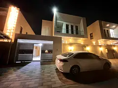 Villa for rent in Al Yasmin, Ajman. 5 bedrooms, living room, majlis, parking, spacious area.