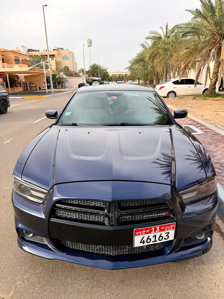 Dodge Charger 2014 — photo 1 of 7