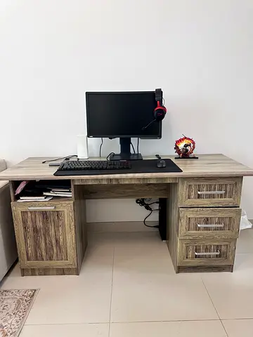 Wood Computer Desk with Drawers