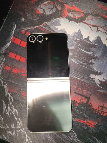 Samsung flip 6 for sell