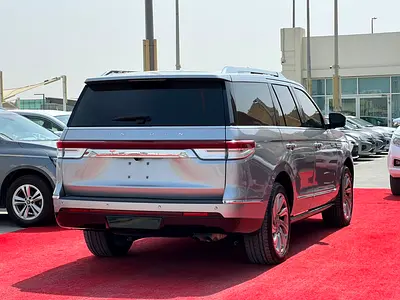 صورة 6 لـ 2022 Lincoln NAVIGATOR