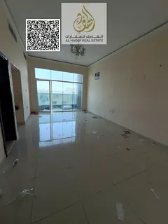 One-bedroom apartment with a living room, annual rent, very spacious