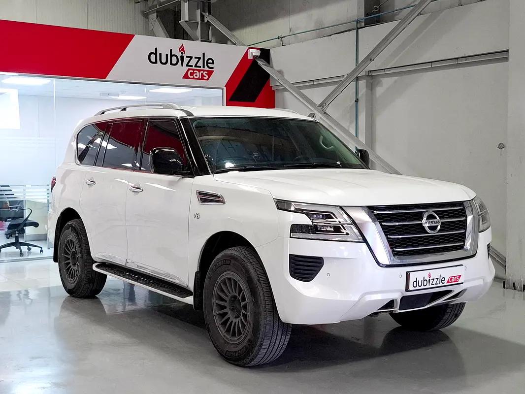 Nissan Patrol 2020 — photo 1 of 14