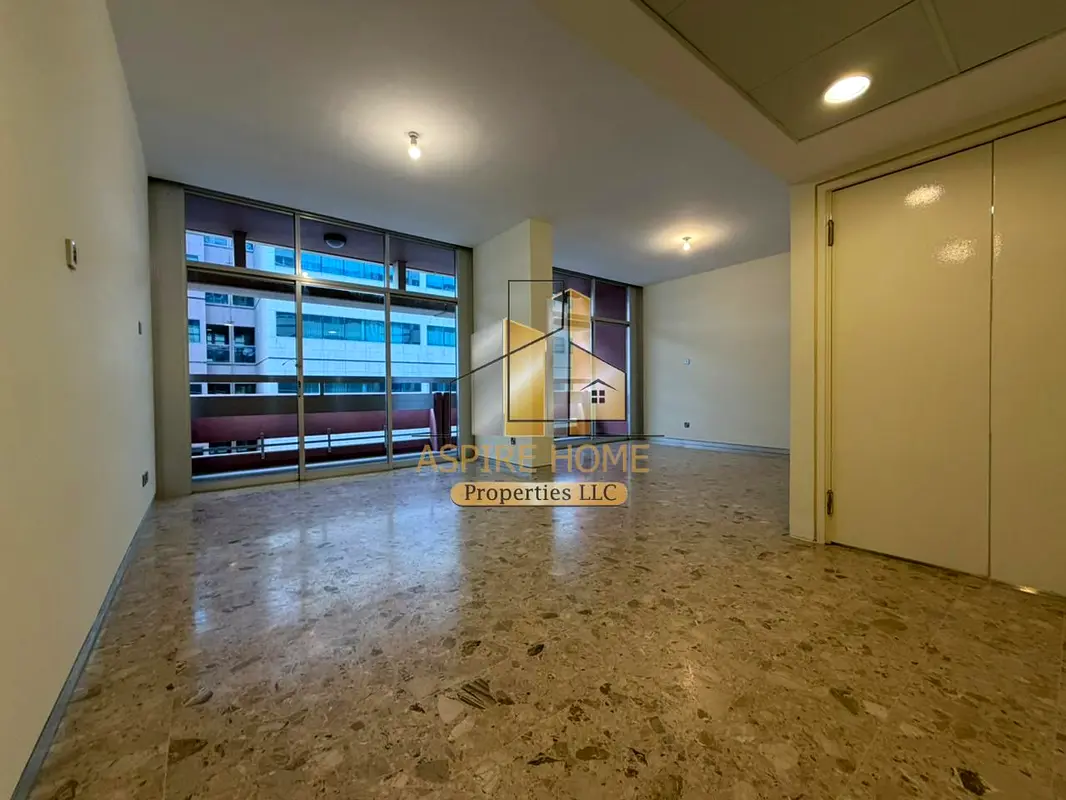 Elegant 2BHK with Balcony | Built-in Wardrobes | Prime Location