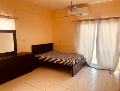 SHARING ROOM AVAILABLE IN ROLLA FROM JUNE