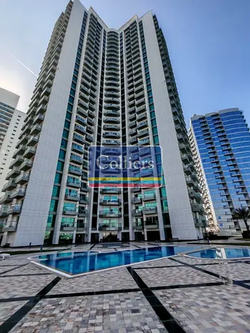 Live by the Water | Modern 2BR with Full Amenities