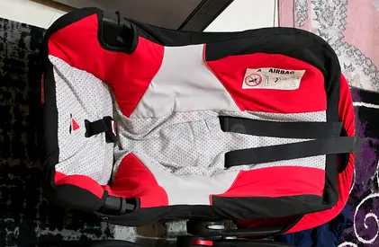 Baby Car Seat for Sale – 50 AED 👶🚗 baby/child car seats available in good condition. Clean