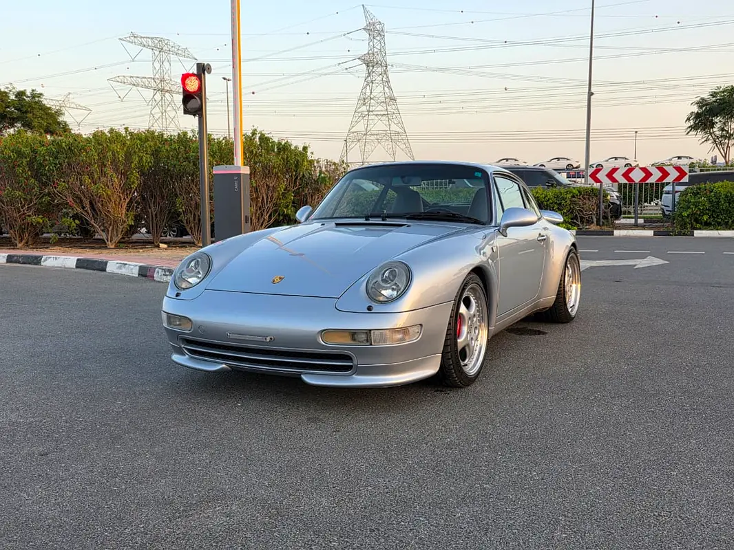 Porsche 911 1995 — photo 1 of 18