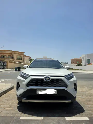 Toyota RAV4 Hybrid VXR 2022 GCC Specs FSH at Futtaim