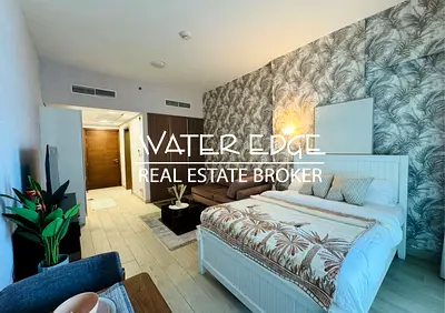 Nicely furnished studio II Ready to move