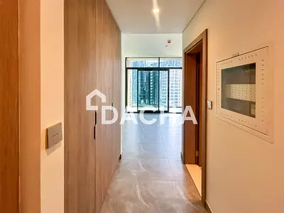 Burj Khalifa View | Brand New Studio | Balcony