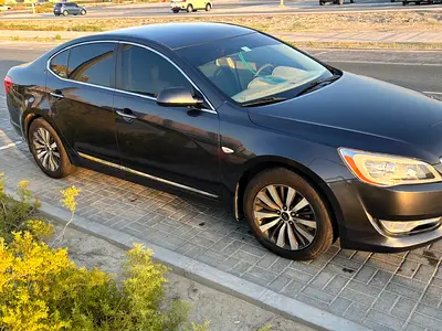 2011 Kia Cadenza GL GCC Specs - Well Maintained