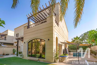 Private Pool | End Unit | Exclusive