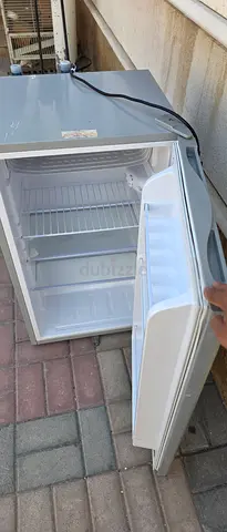 Fridge 90 litre 0ne yr old  @125 only