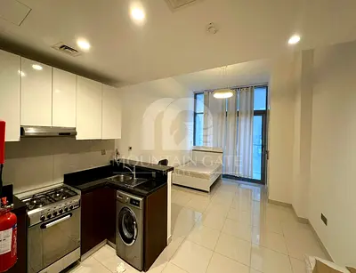 Next to Bus Stop Ready to Move in Fully Furnished