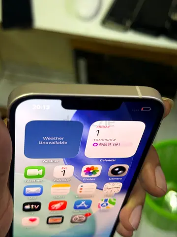 Apple iPhone 13 Starlight