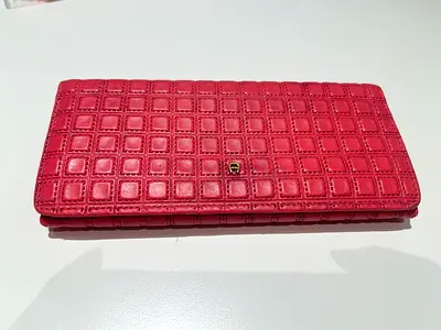 Aigner pink Quilted Leather Long Wallet - Good Condition