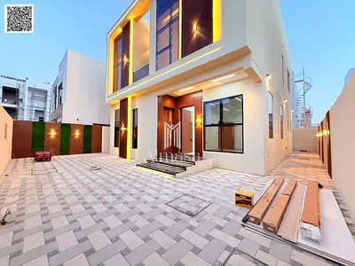 Freehold .Modern villa on a main street,No service fees