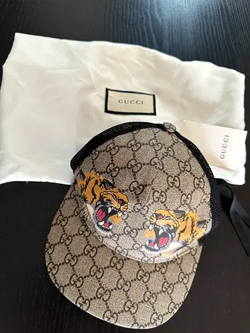 Gucci GG Supreme Baseball Cap with Tiger Motif – Authentic, unused