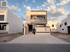 Freehold .Modern villa on a main street, no registration fees.