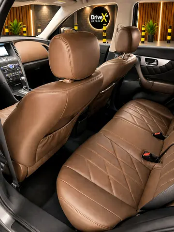 2016 Infiniti QX70 — фото 9