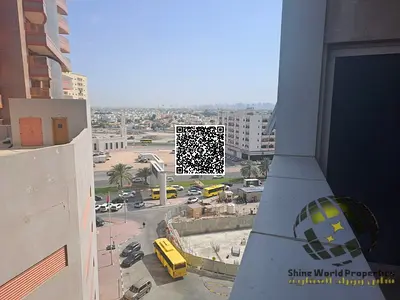 فرصة استثمارية مميزة للبيع في أبراج عجمان ون الراشدية 3 عجمان تقدم لكم شاين وورلد العقارية AJRE 2087 شقة غرفة وصالة بموقع مميز داخل أبراج عجمان ون، أح