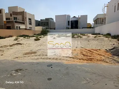 أرض للبيع في مزيرعة،  تملك حر لجميع الجنسيات العربية.