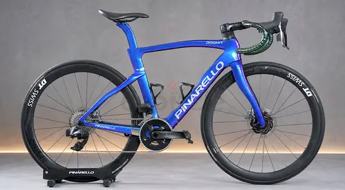 Pinarello Dogma F Carbon Road Bike - Size 52