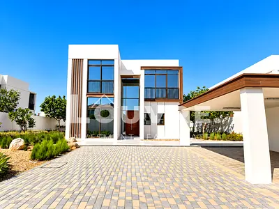 Single Row | Prime Location | Landscaped | Executive