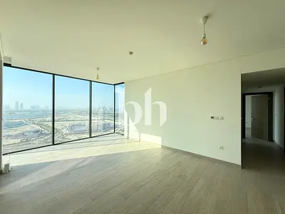 Contemporary | Available | Panoramic views