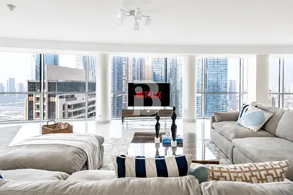 12 cheques | Duplex Penthouse | Vacant