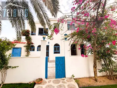 Vastu compliant || Easy access || Spacious || 6 bedroom || Garden