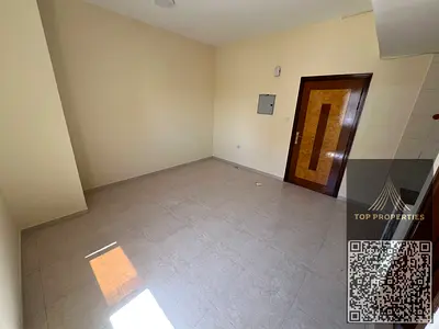 استوديو للإيجار السنوي في النعيمية بعجمان استوديو بمساحة مناسبة تشطيب نظيف مطبخ عملي حمام بتشطيب جيد