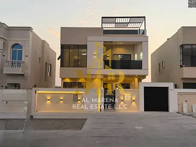 Two-story villa in a prime location close to amenities, offered at a special price including registration and ownership fees. Freehold.