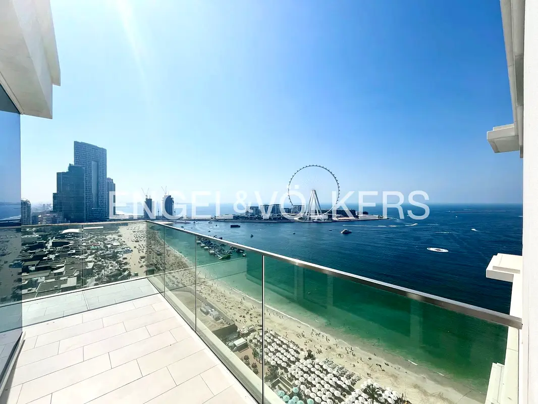Furnished | 01 Corner Unit | Panoramic Balcony