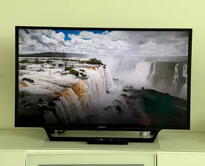 Sony 40-inch LED TV in good working condition