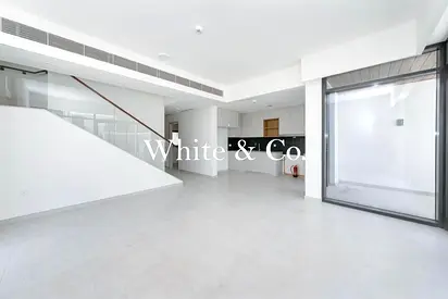 Brand New | Single Row | Premium Location