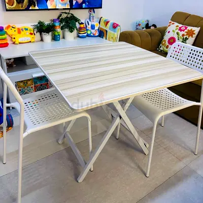Dining table with two chairs for sale!!!