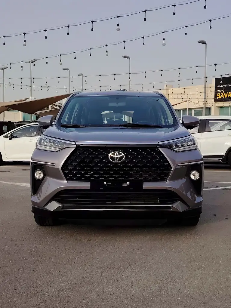 Toyota Veloz 2025 — photo 1 of 16