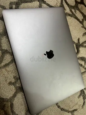 MacBook Pro 2018 15 inch 512 gb