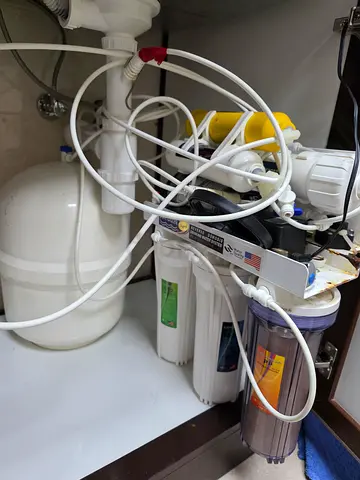 Under-sink Reverse Osmosis Water Filtration System (used)