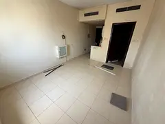 Semi-detached kitchen, central air conditioning and cooling system, very suitable size, family build