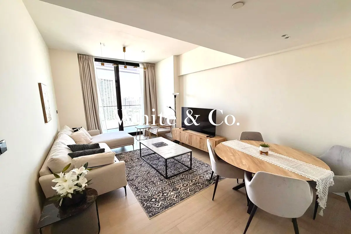 VACANT | BRIGHT LAYOUT | FULLY FURNISHED