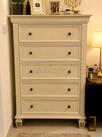 White 5-Drawer Tall Chest Dresser - Flawless Condition